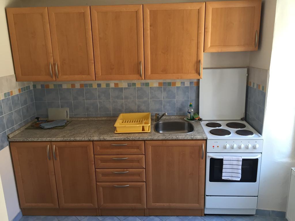 Apartments At The Golden Plough Прага Номер фото